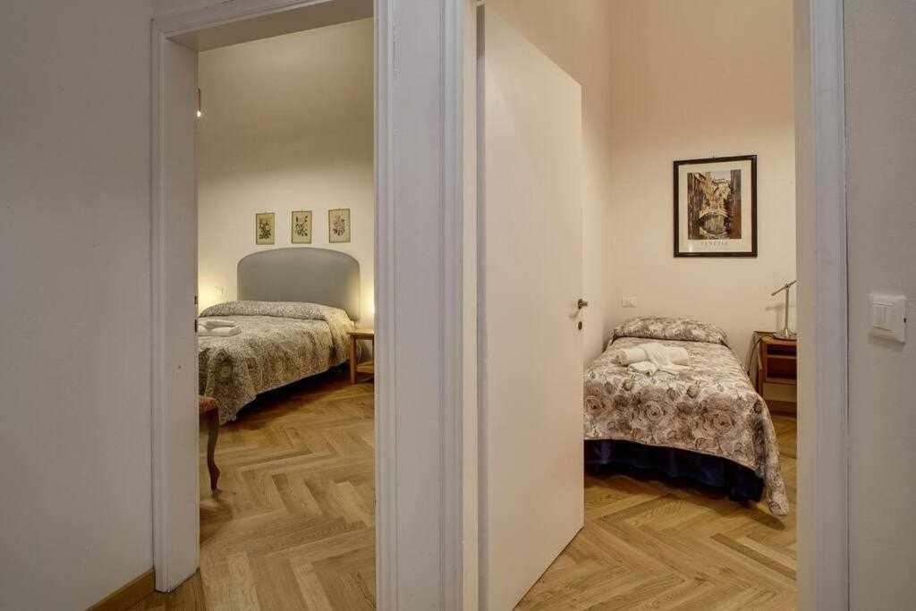 Piazza Mentana Apartment Firenze Bagian luar foto